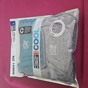 32 Degrees Cool 2pk tops